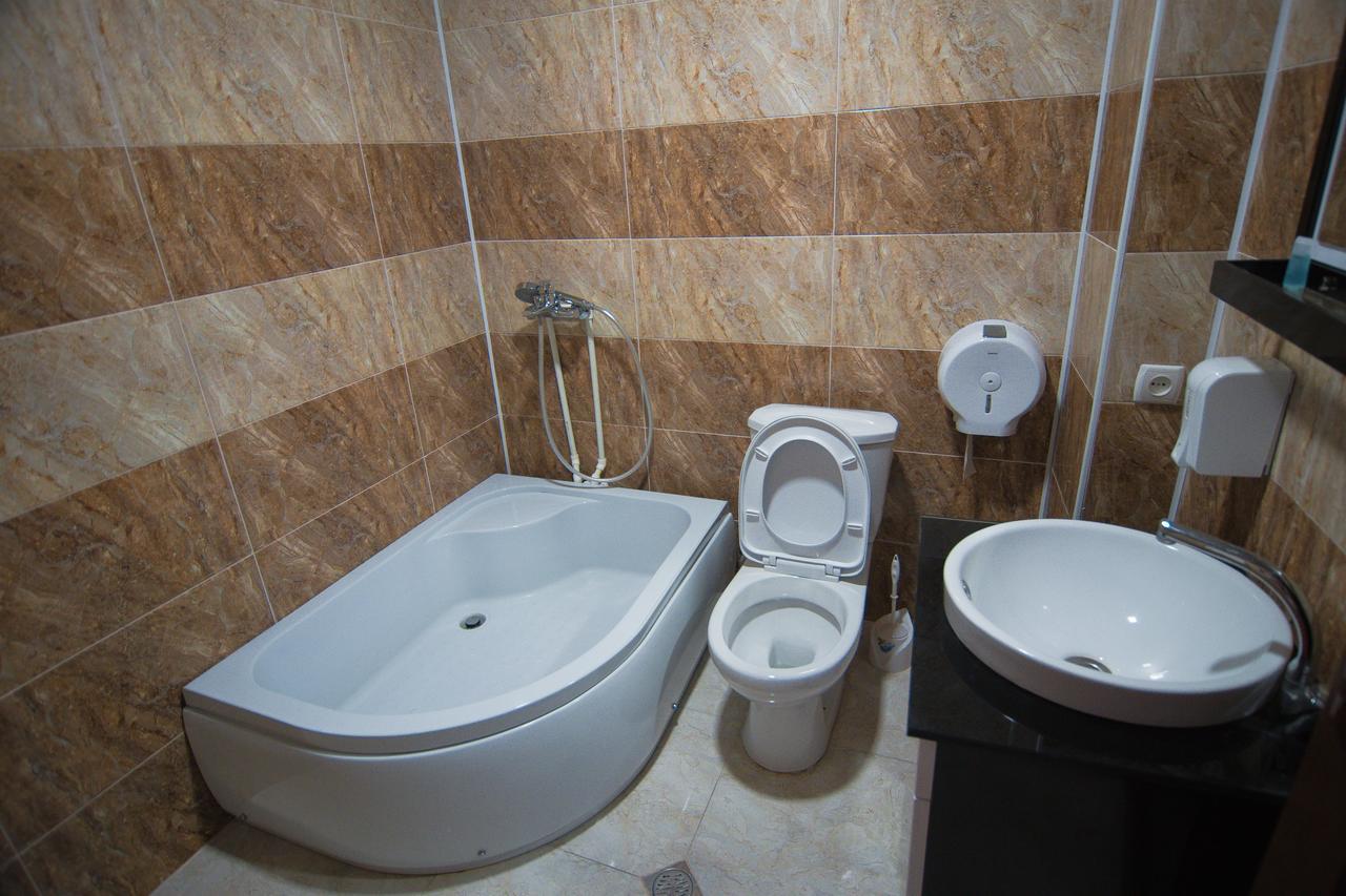 Hotel Tsiskari Telavi Bagian luar foto